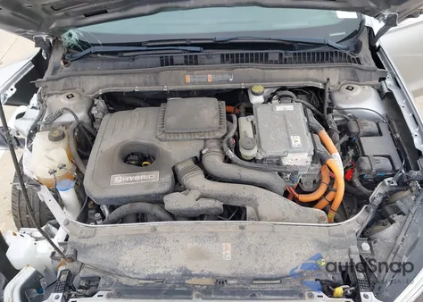 2020 Ford Fusion Hybrid Se z USA, uszkodzony, nr VIN 3FA6P0LU9LR201460